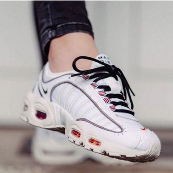 NIKE Air Max Tailwind - Picture 3 of 12